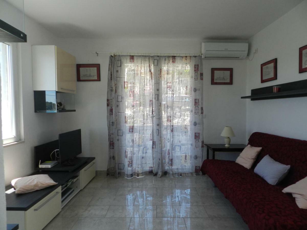Apartment Eli Lumbarda Esterno foto